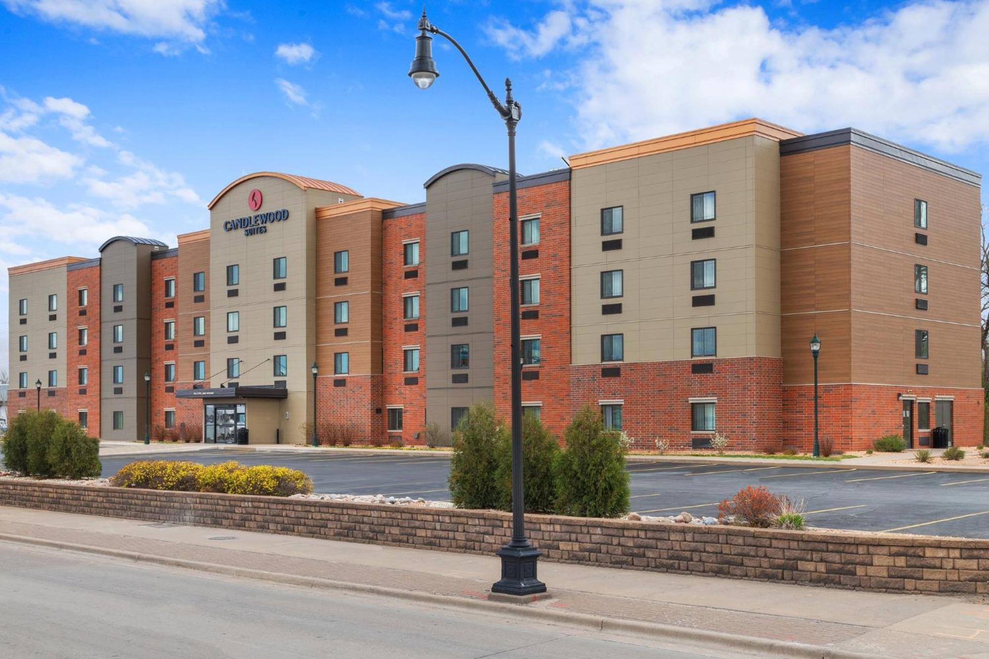 Candlewood By Ihg Hotel
