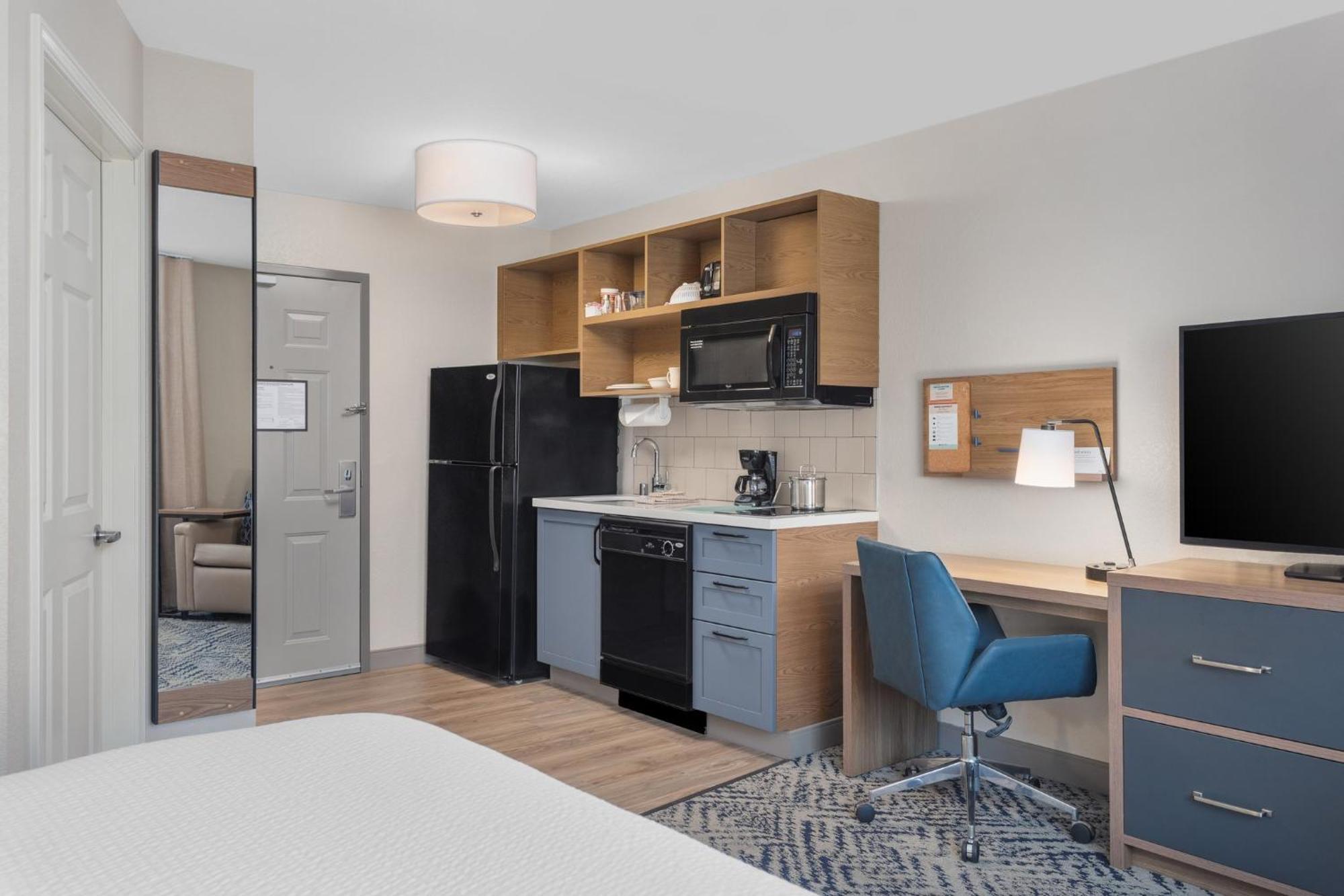 Candlewood By Ihg Hotel La Crosse
